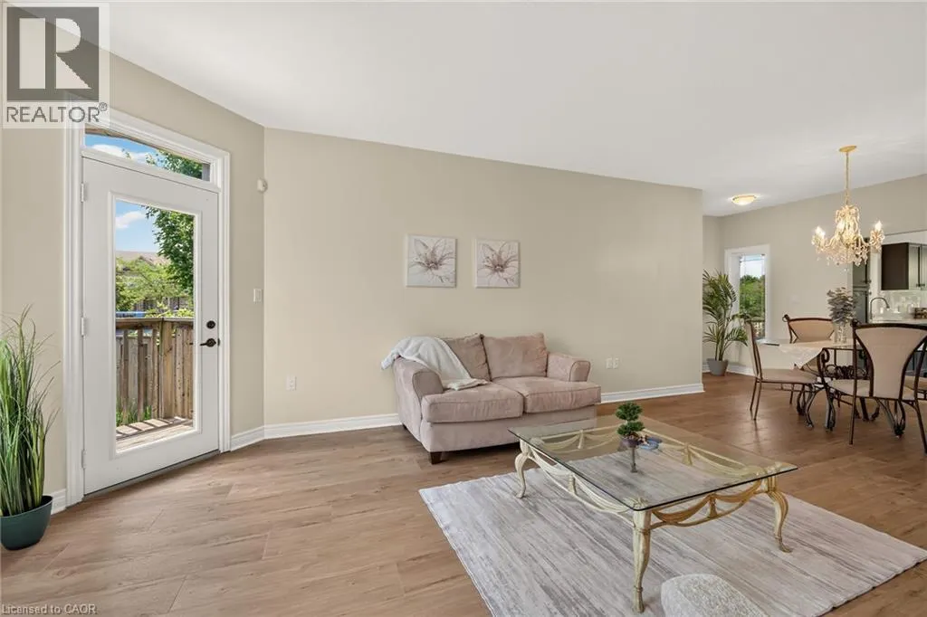 14 ECKER Lane