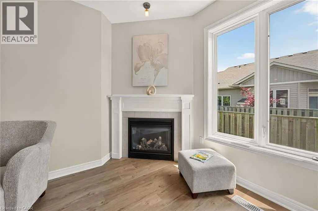 14 ECKER Lane