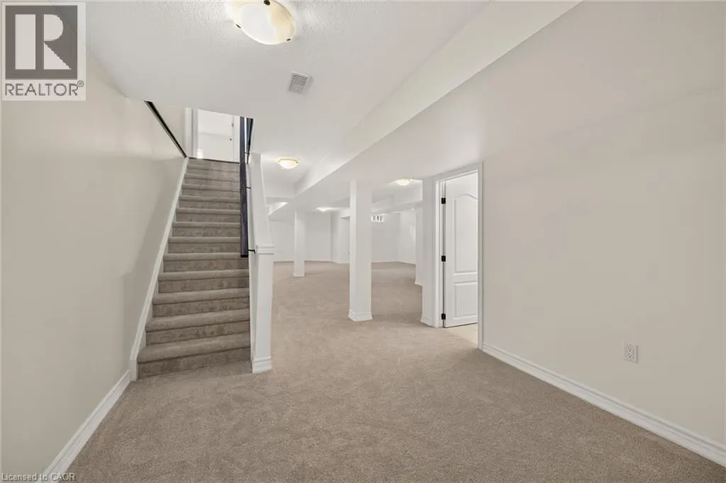 14 ECKER Lane