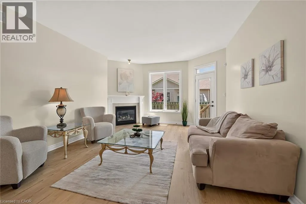 14 ECKER Lane