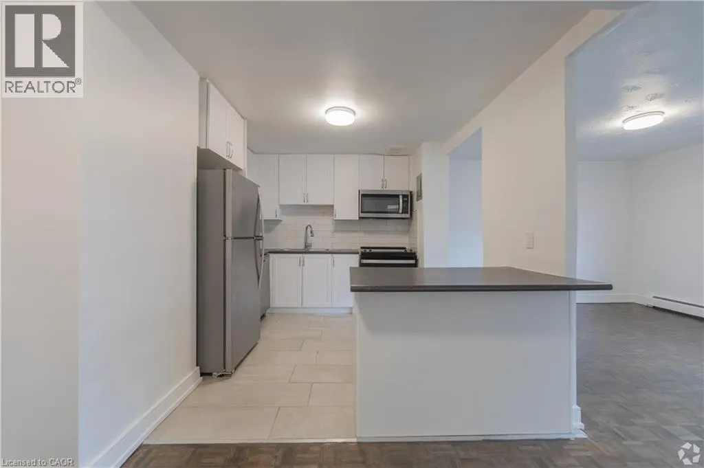 285 ERB Street W Unit# 809 #809