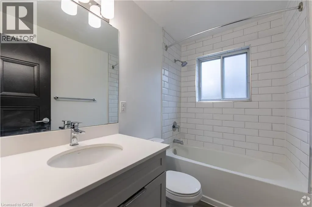 285 ERB Street W Unit# 809 #809