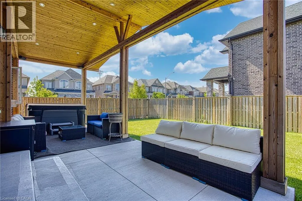 17 NARBONNE Crescent