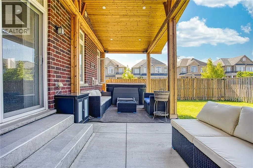 17 NARBONNE Crescent