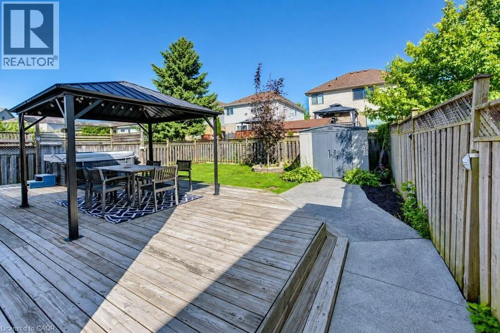88 DECARO Crescent