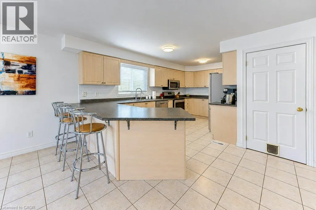 88 DECARO Crescent