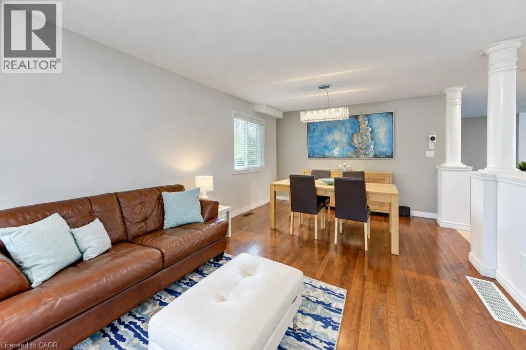 88 DECARO Crescent