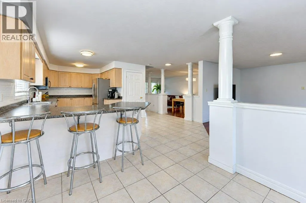 88 DECARO Crescent
