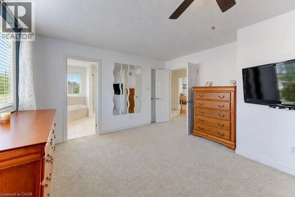 88 DECARO Crescent