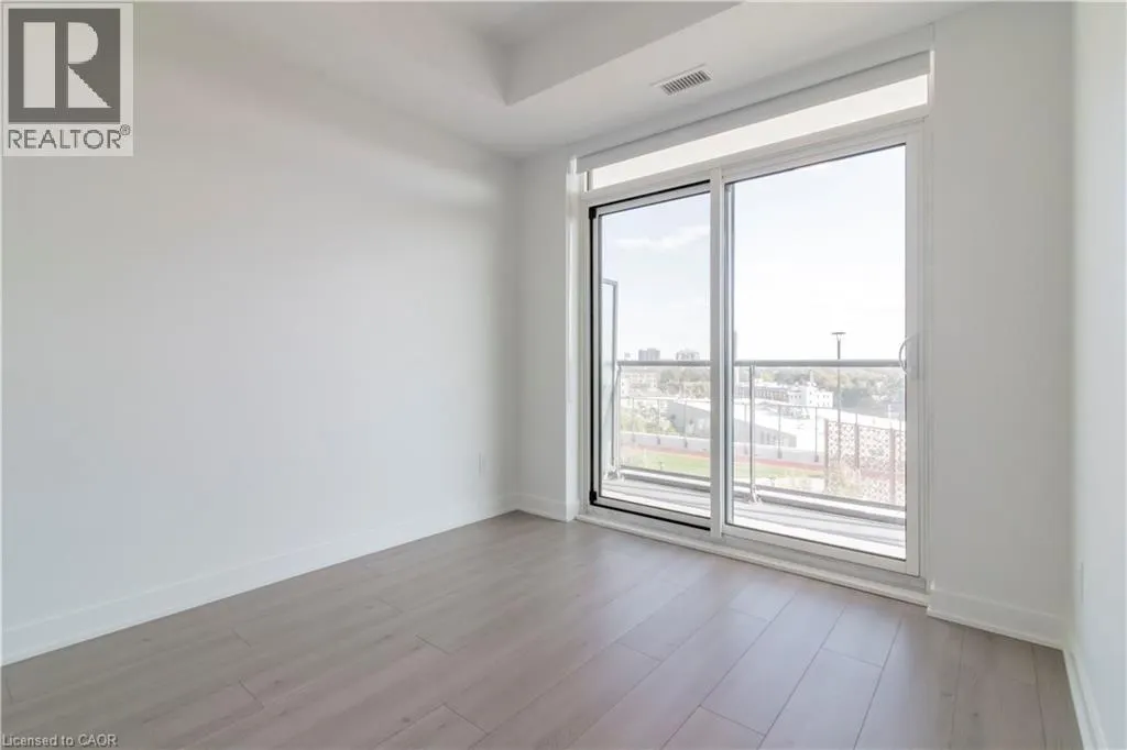 25 WELLINGTON Street S Unit# 501 #501