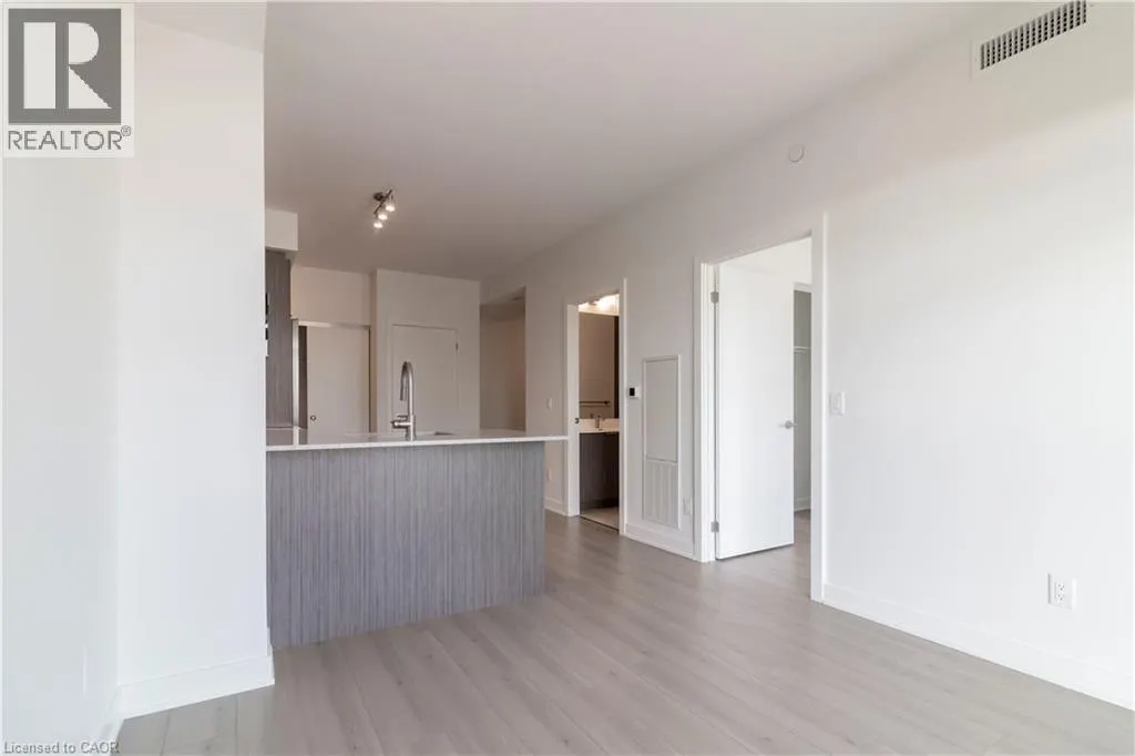 25 WELLINGTON Street S Unit# 501 #501