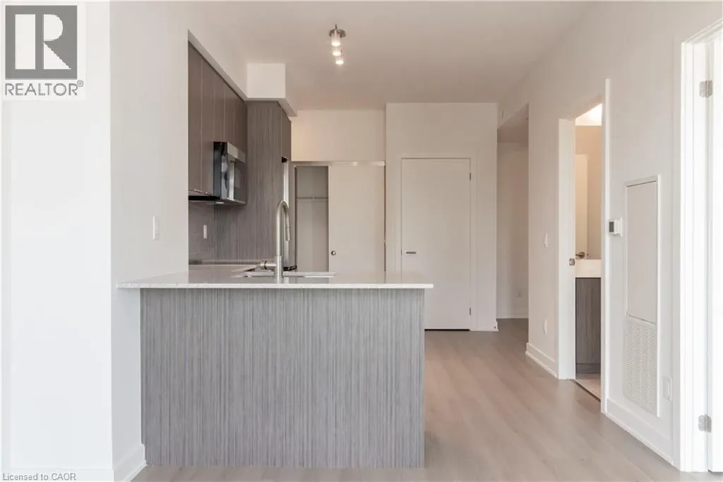 25 WELLINGTON Street S Unit# 501 #501