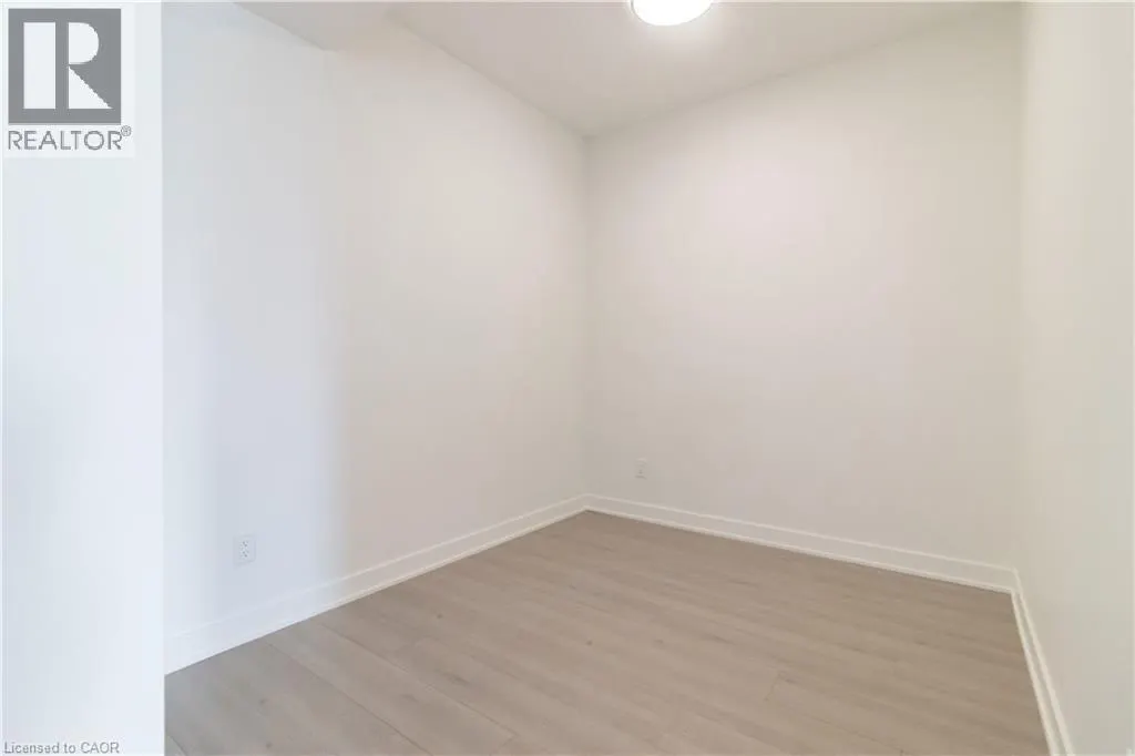 25 WELLINGTON Street S Unit# 501 #501