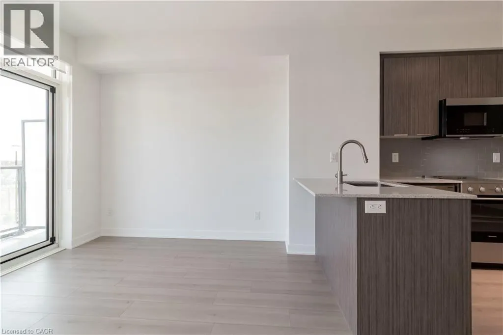 25 WELLINGTON Street S Unit# 501 #501
