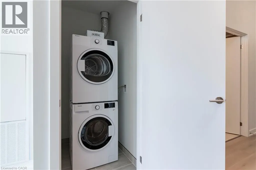 25 WELLINGTON Street S Unit# 2505 #2505