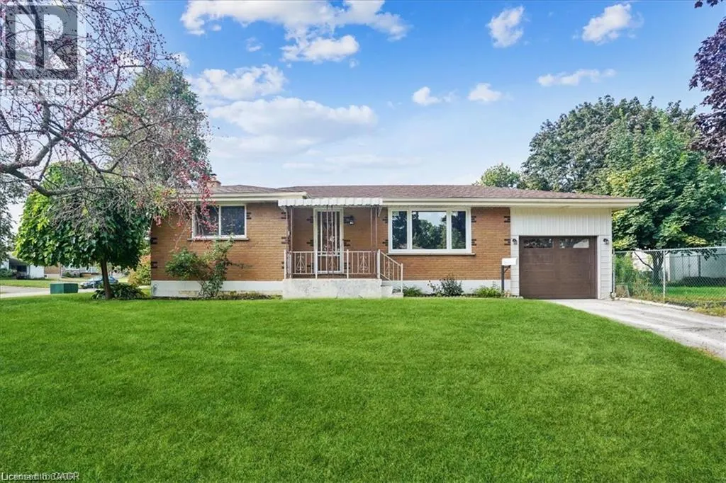 1 ROBROY Court Unit# UPPER UNIT #UPPER UNIT