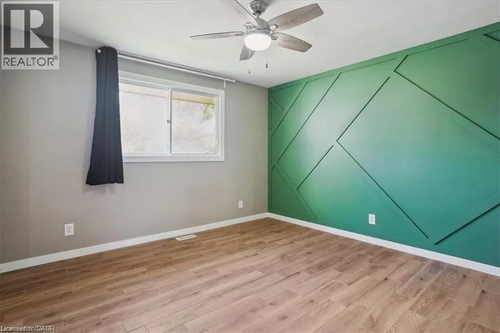 1 ROBROY Court Unit# UPPER UNIT #UPPER UNIT
