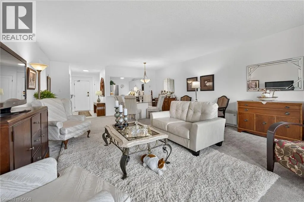 28 ROBINSON Street N Unit# 103 #103