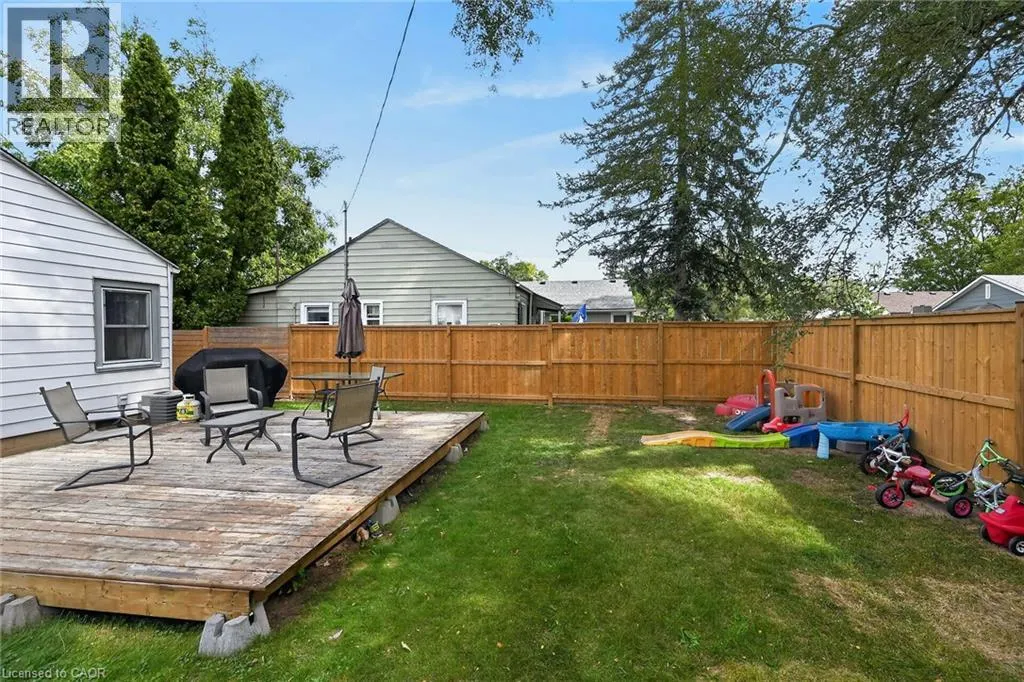 82 DIVISION Street