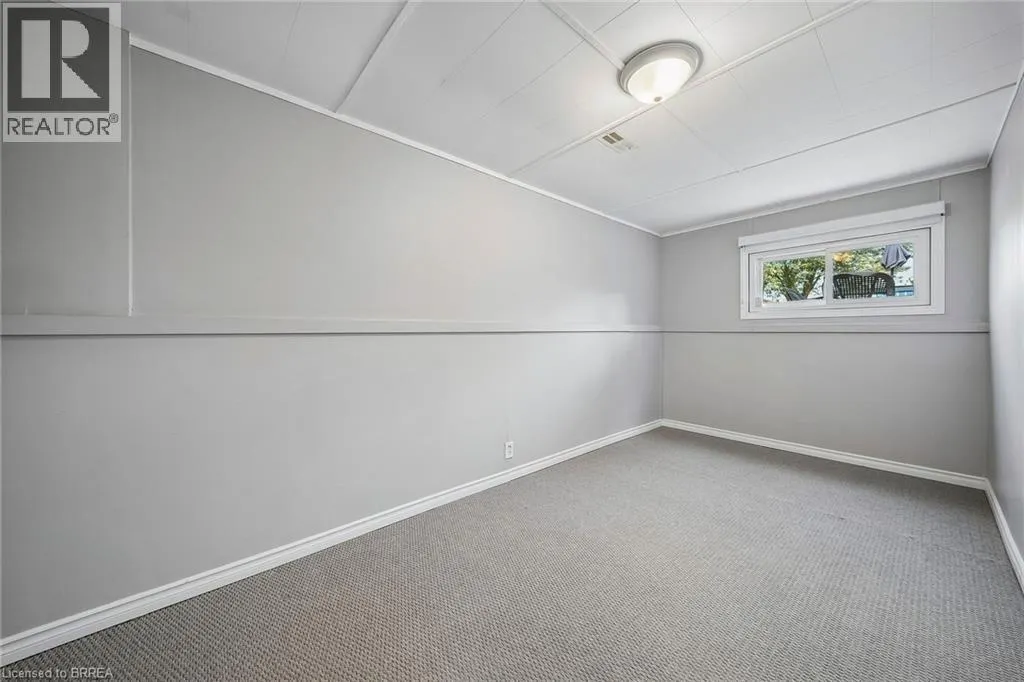 6 DEERFIELD Parkway