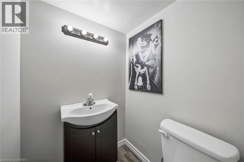 6 DEERFIELD Parkway