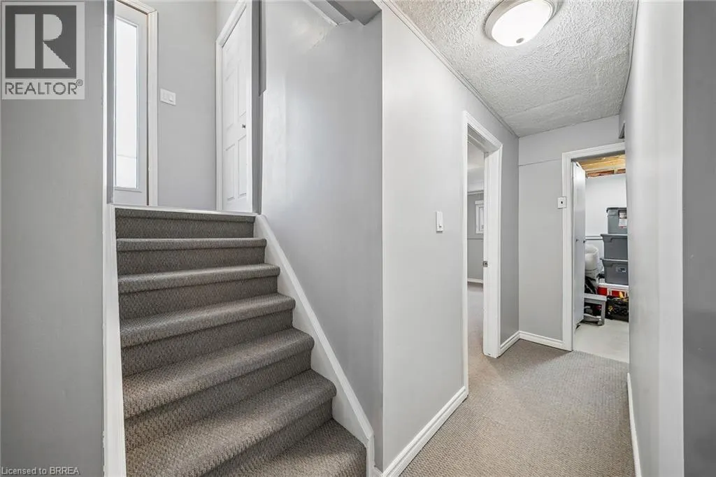 6 DEERFIELD Parkway