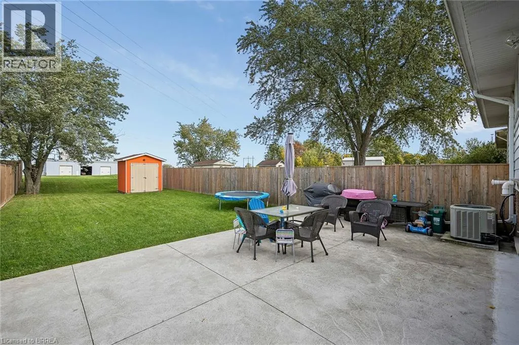 6 DEERFIELD Parkway