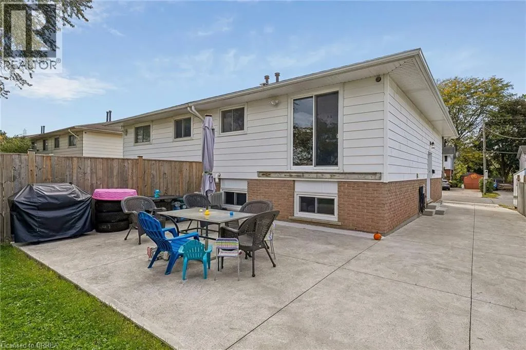 6 DEERFIELD Parkway