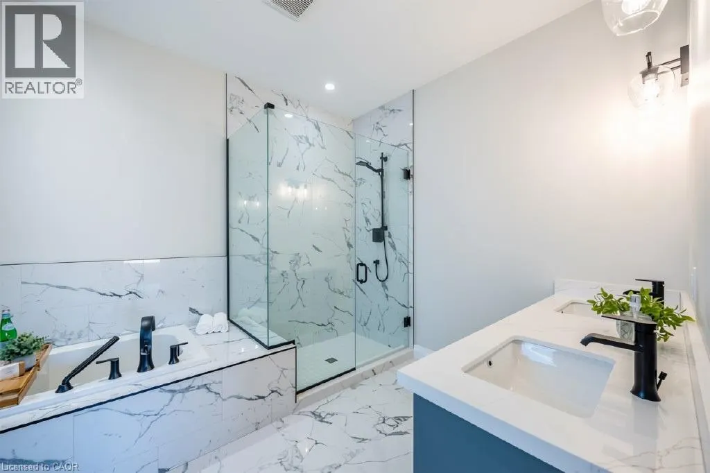 25 DUCHESS Drive