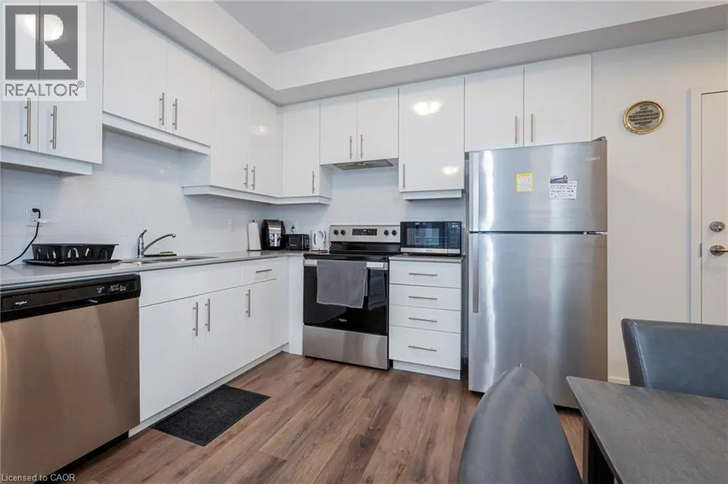 251 NORTHFIELD Drive E Unit# 304 #304
