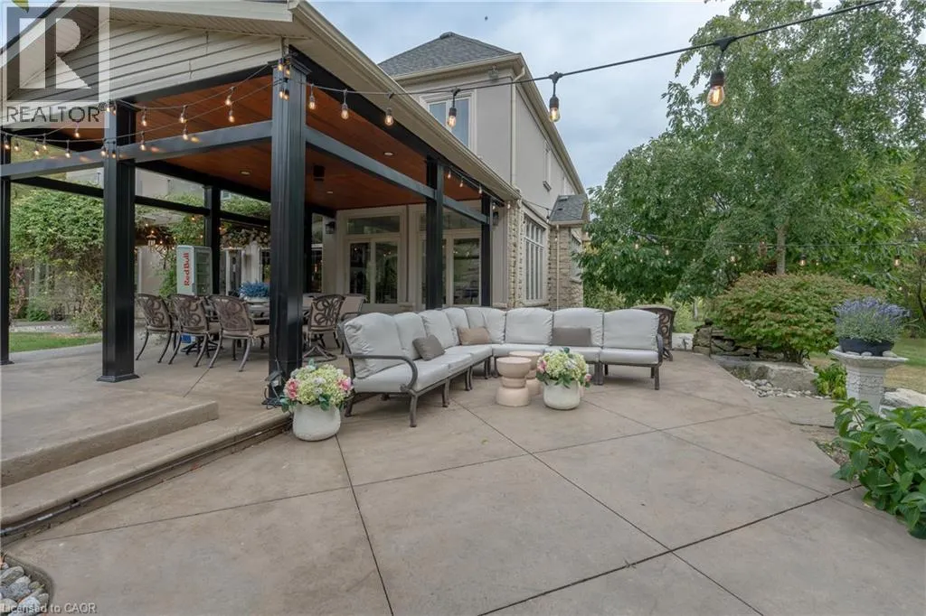 740 FIDDLERS GREEN Road