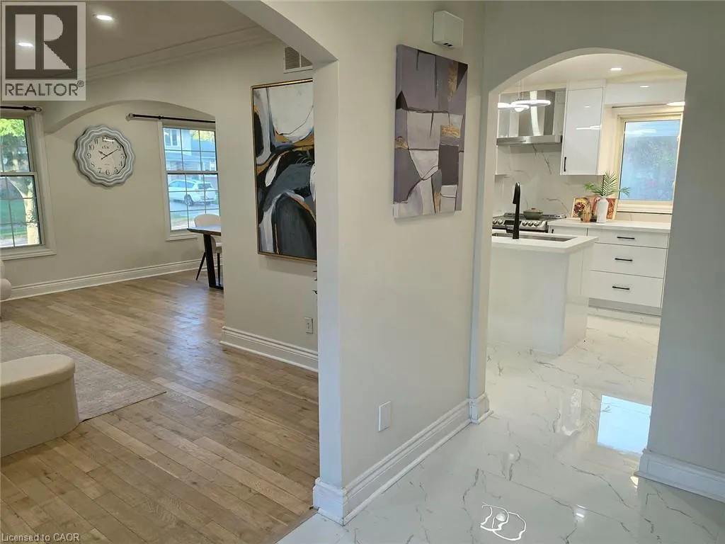 23 ALAYNE Crescent