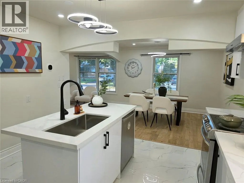 23 ALAYNE Crescent
