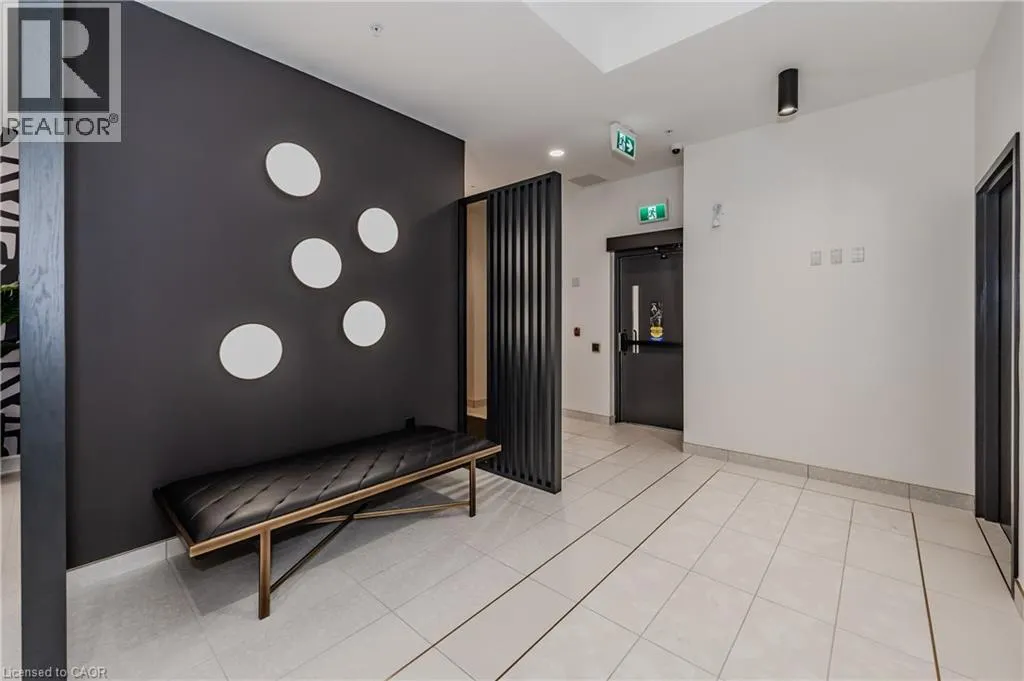 24 UNION Street E Unit# 205 #205