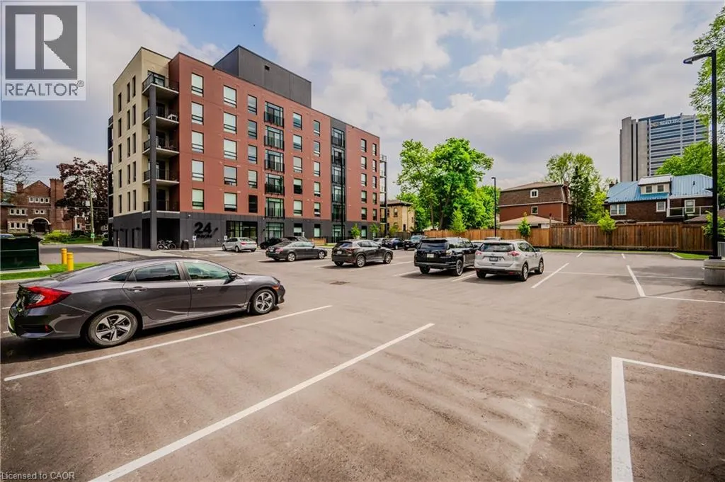 24 UNION Street E Unit# 205 #205