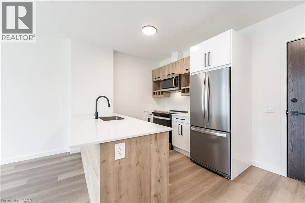 24 UNION Street E Unit# 205 #205