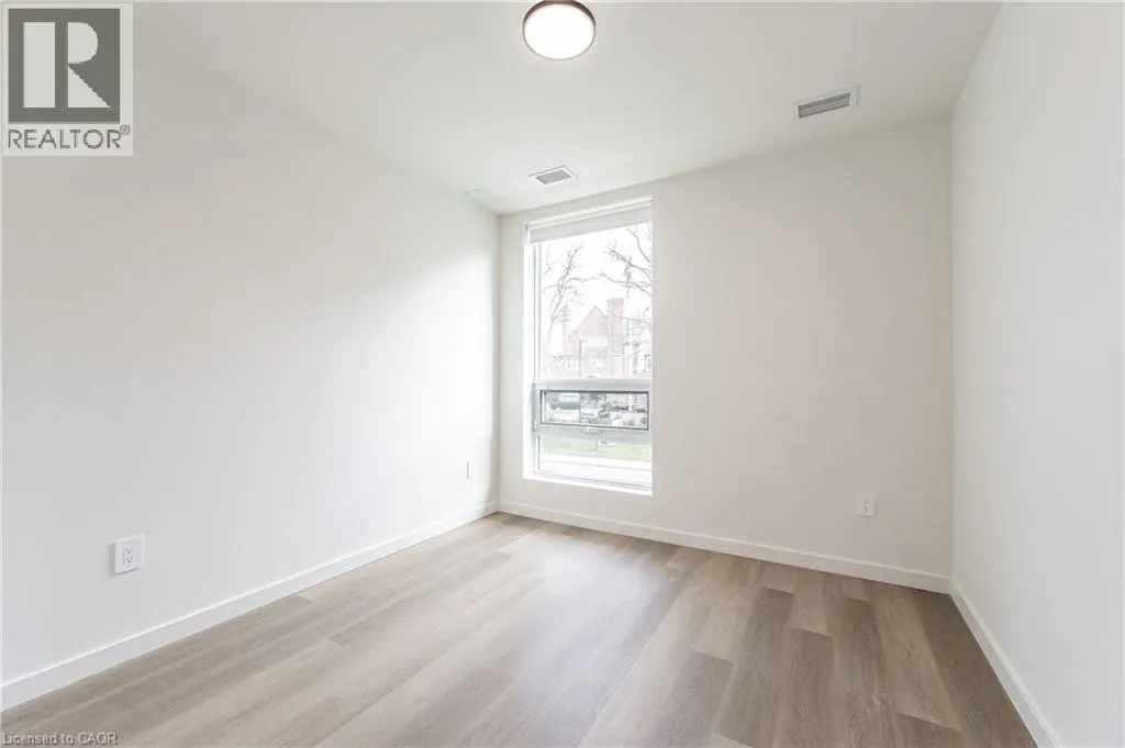 24 UNION Street E Unit# 205 #205