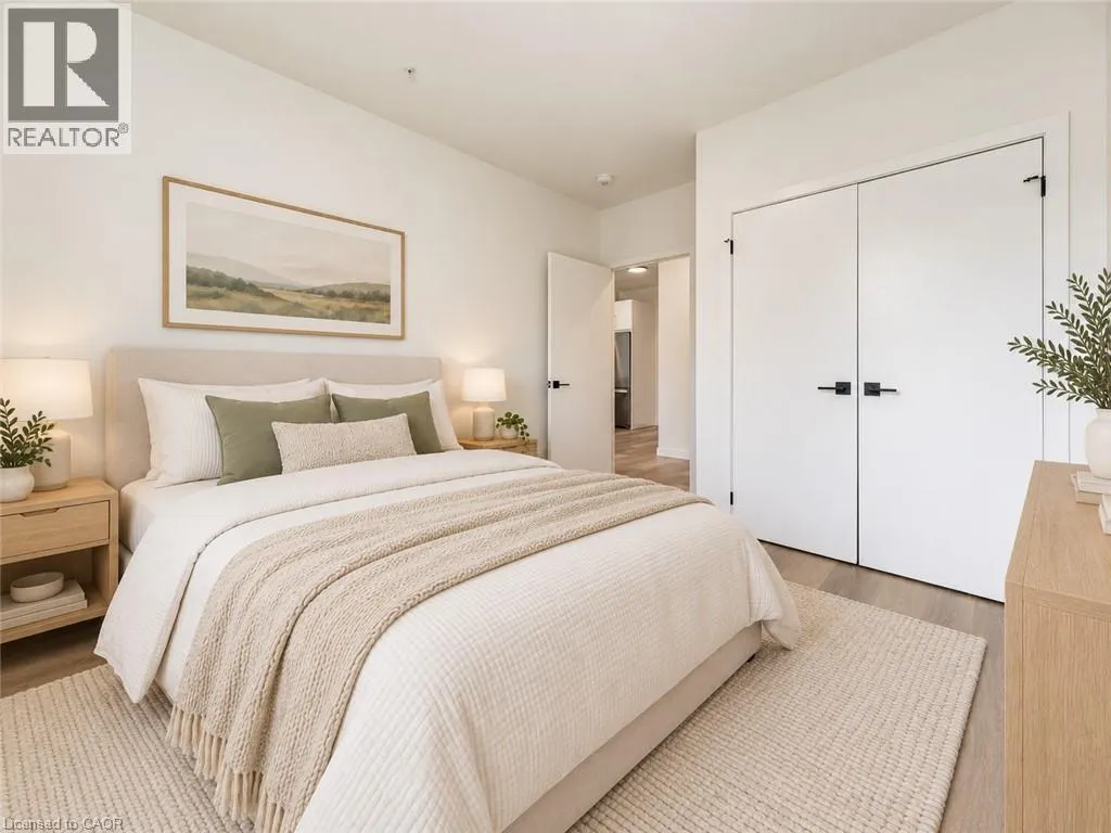 24 UNION Street E Unit# 205 #205