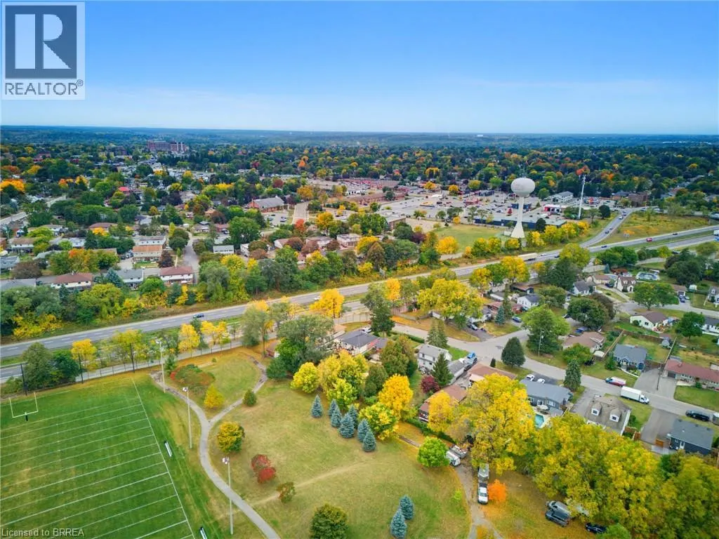 68 FAIRVIEW Drive Unit# 3 #3
