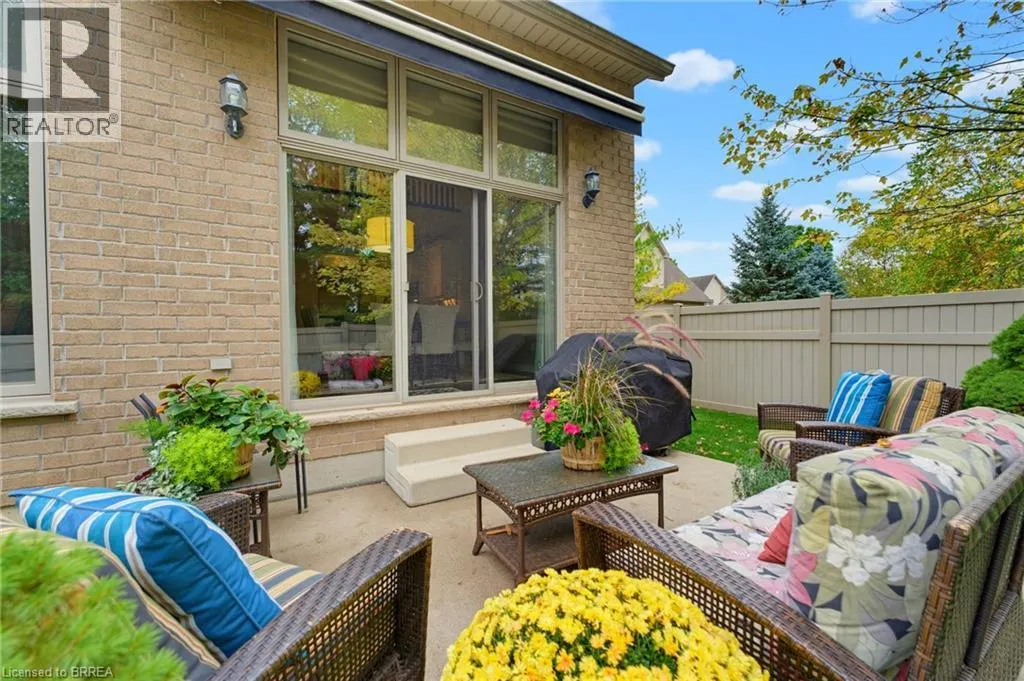68 FAIRVIEW Drive Unit# 3 #3