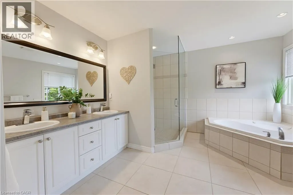 240 WOODHAVEN Road Unit# A #A