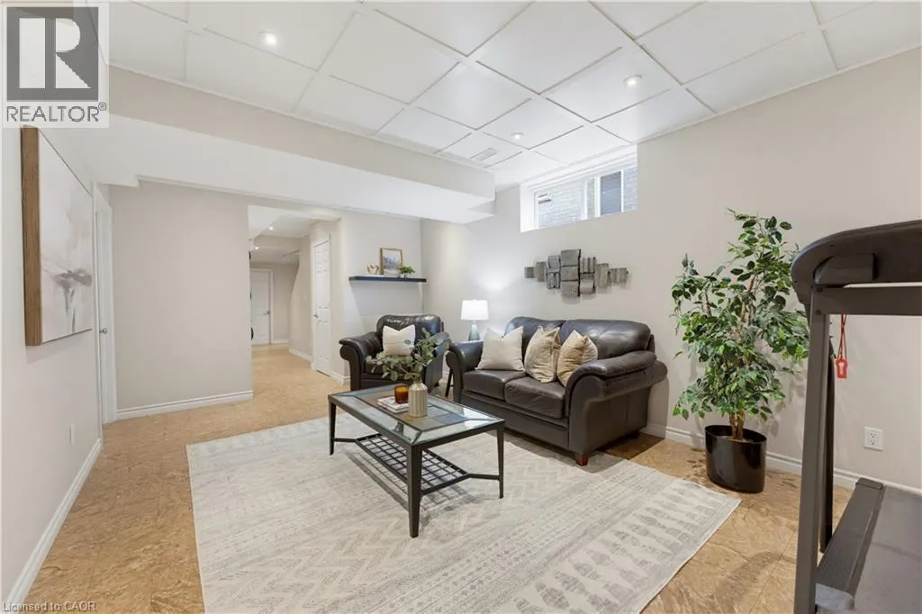 240 WOODHAVEN Road Unit# A #A