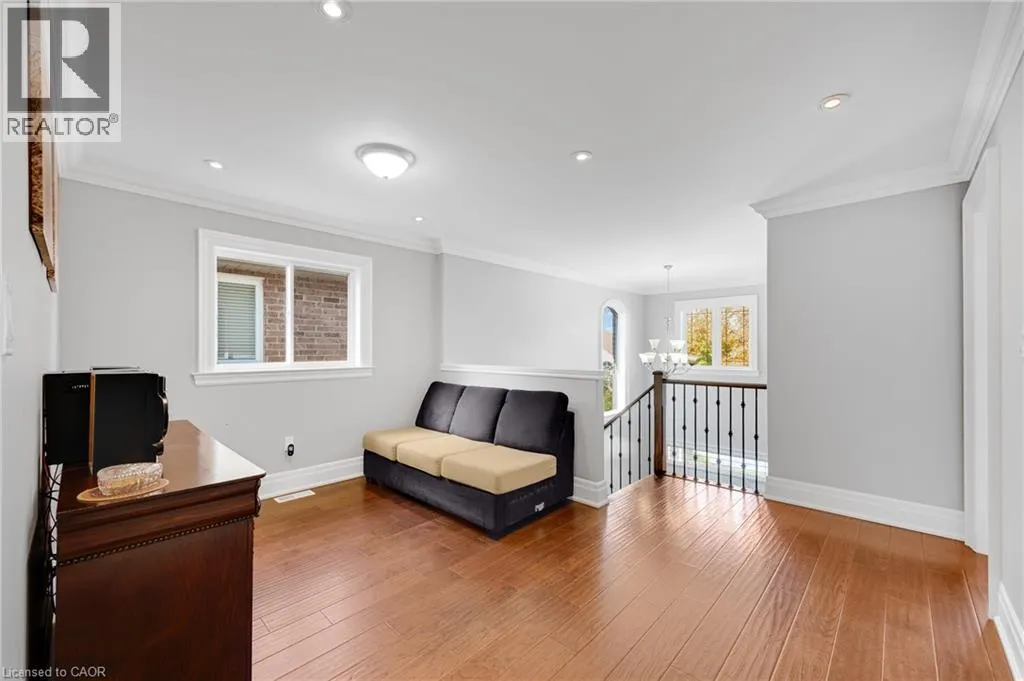 85 KOPPERFIELD Lane