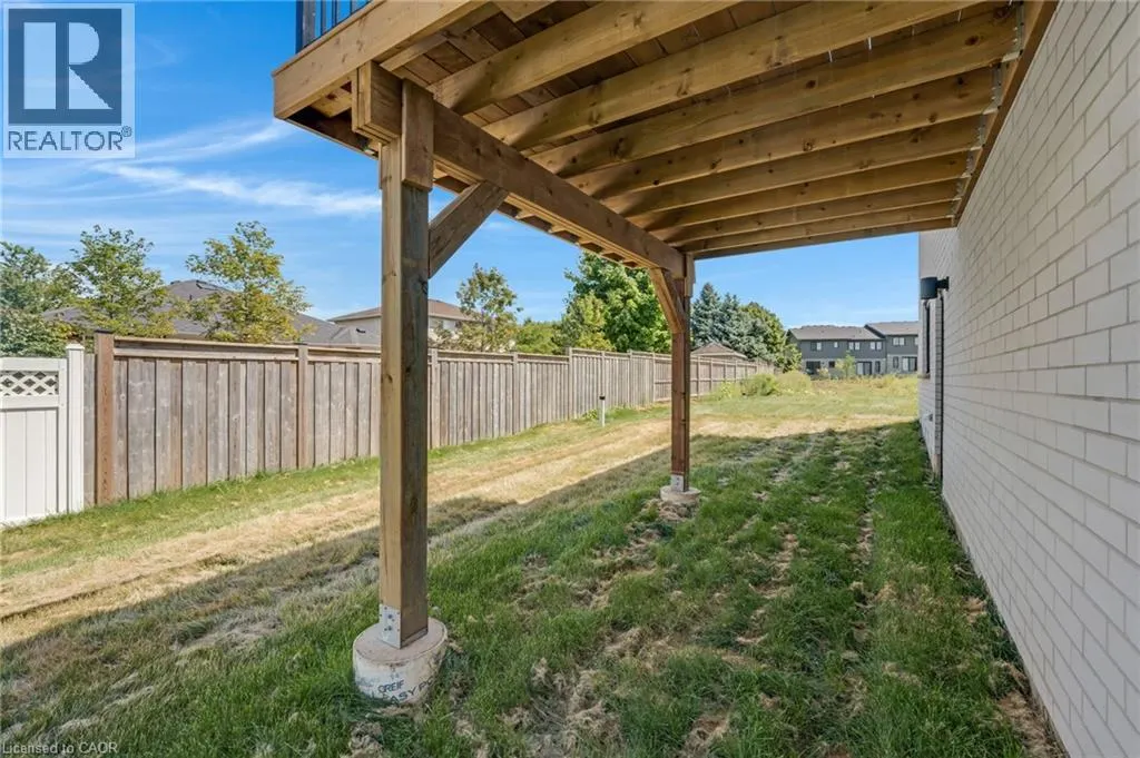 52 MOON Crescent