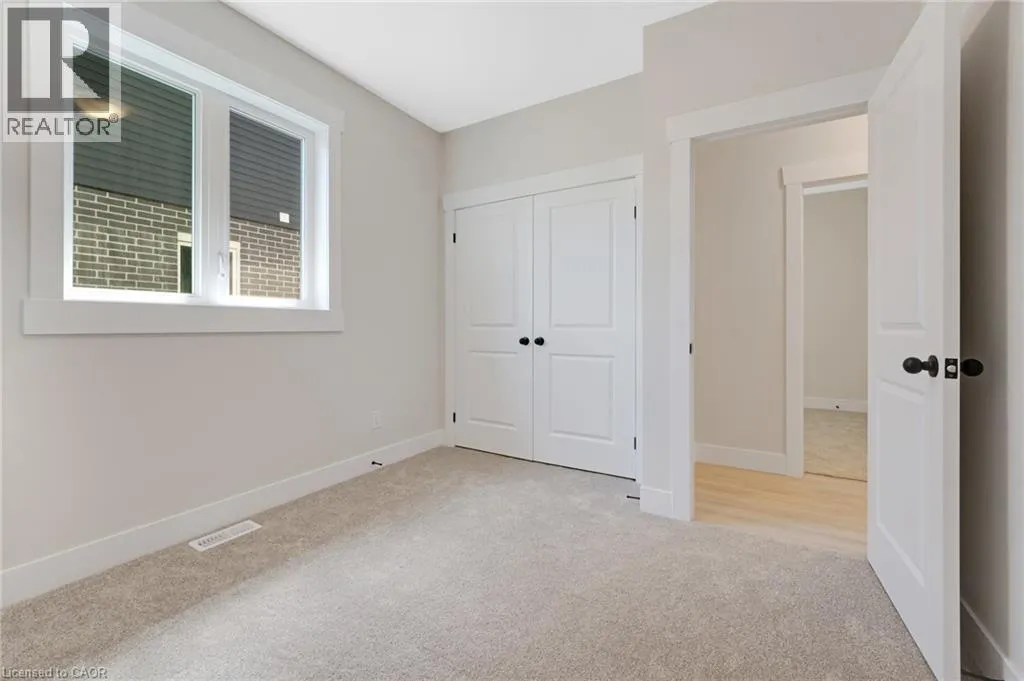 52 MOON Crescent