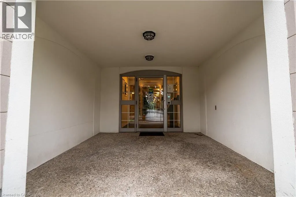 970 GOLF LINKS Road Unit# 306 #306