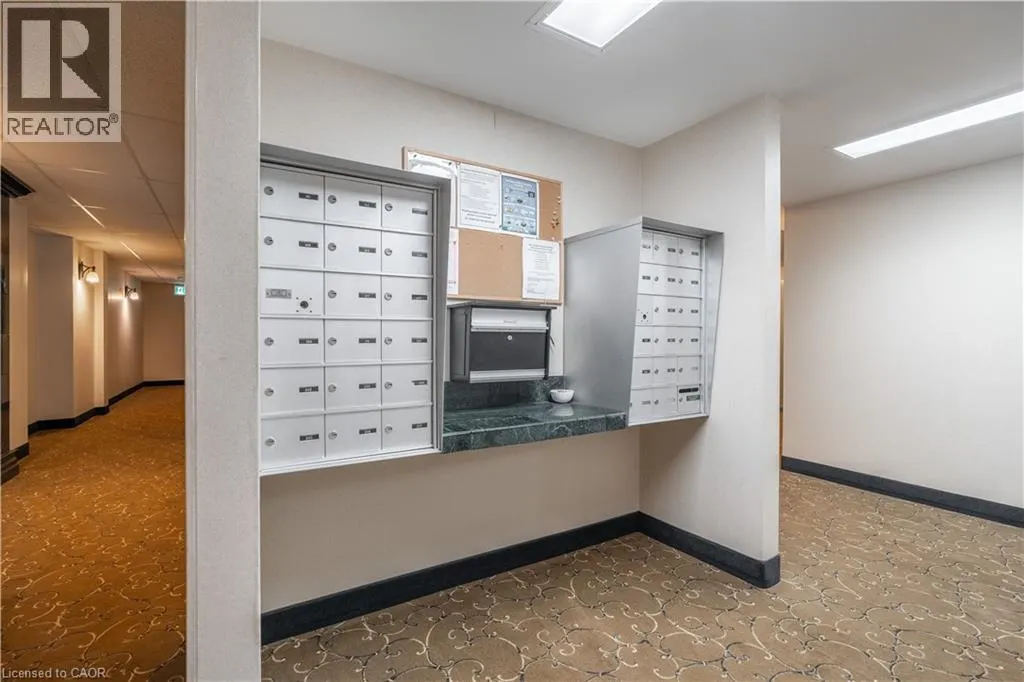 970 GOLF LINKS Road Unit# 306 #306