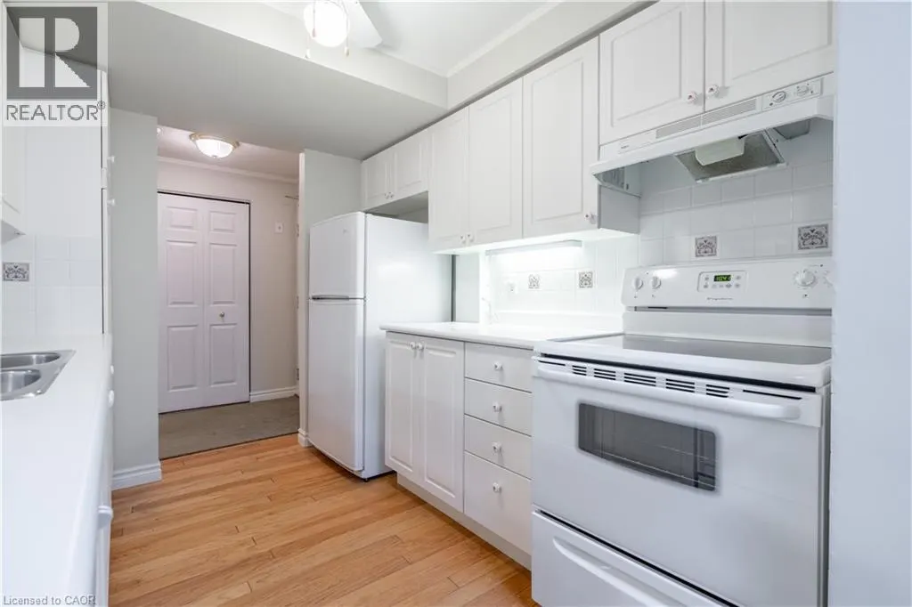 970 GOLF LINKS Road Unit# 306 #306