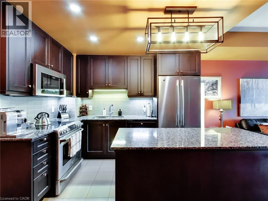 11 BRONTE Road Unit# 306 #306