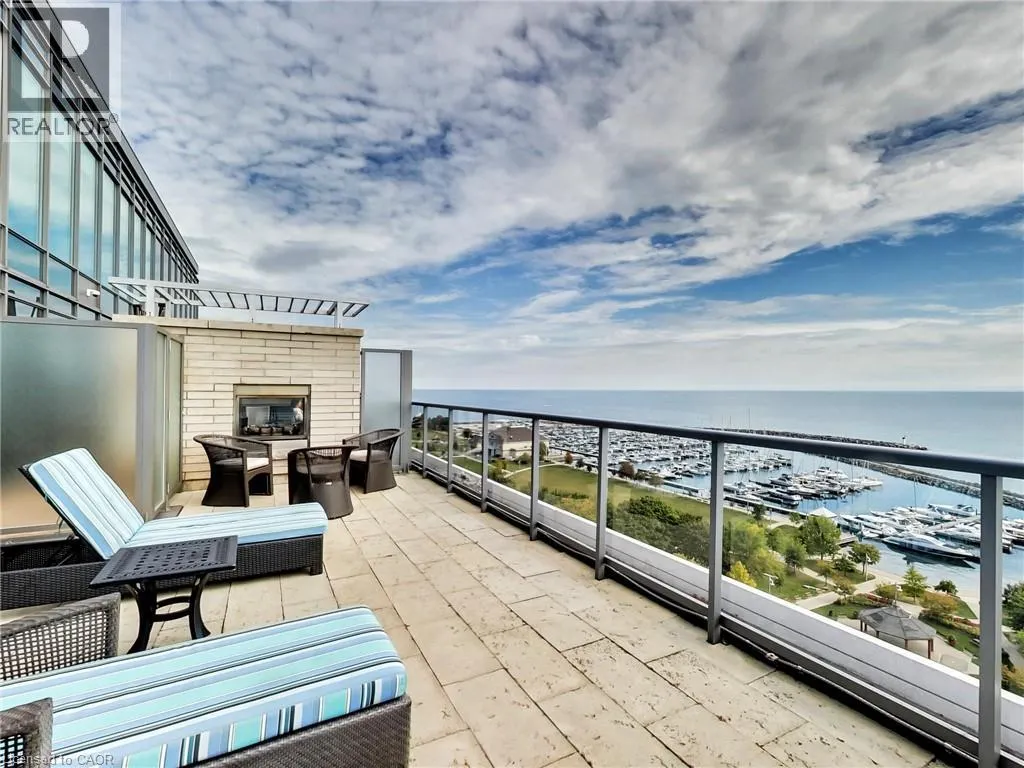 11 BRONTE Road Unit# 306 #306
